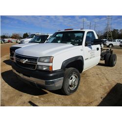 2005 CHEVROLET 3500 CAB & CHASSIS, VIN/SN:1GBJC34U35E332331 - GAS ENGINE, A/T, ODOMETER READING 183,