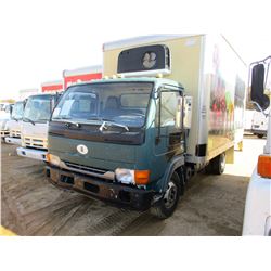 2000 UD 1800CS BOX TRUCK, VIN/SN:JNAUXV1J6YA401255 - S/A, DIESEL ENGINE, A/T, 15' BOX BODY, ROLL UP 