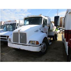 1999 KENWORTH T300 SEPTIC TRUCK, VIN/SN:1NKMHZ7XPXS817420 - S/A, CUMMONS DIESEL ENGINE, 6 SPEED TRAN