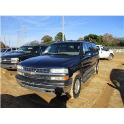 2001 CHEVROLET SUBURBAN VIN/SN:3GNEC16T41G178681 - GAS ENGINE, A/T, ODOMETER READING 260,508 MILES