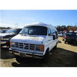 1992 DODGE RAM 250 VAN, VIN/SN:2B6HB21Y7NK167964 - GAS ENGINE, A/T, ODOMETER READING 146,979 MILES