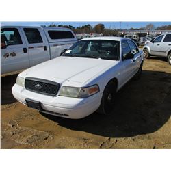 2003 FORD CROWN VICTORIA VIN/SN:2FAFP71W33X121912 - V8 GAS, A/T, ODOMETER READING 121,356 MILES