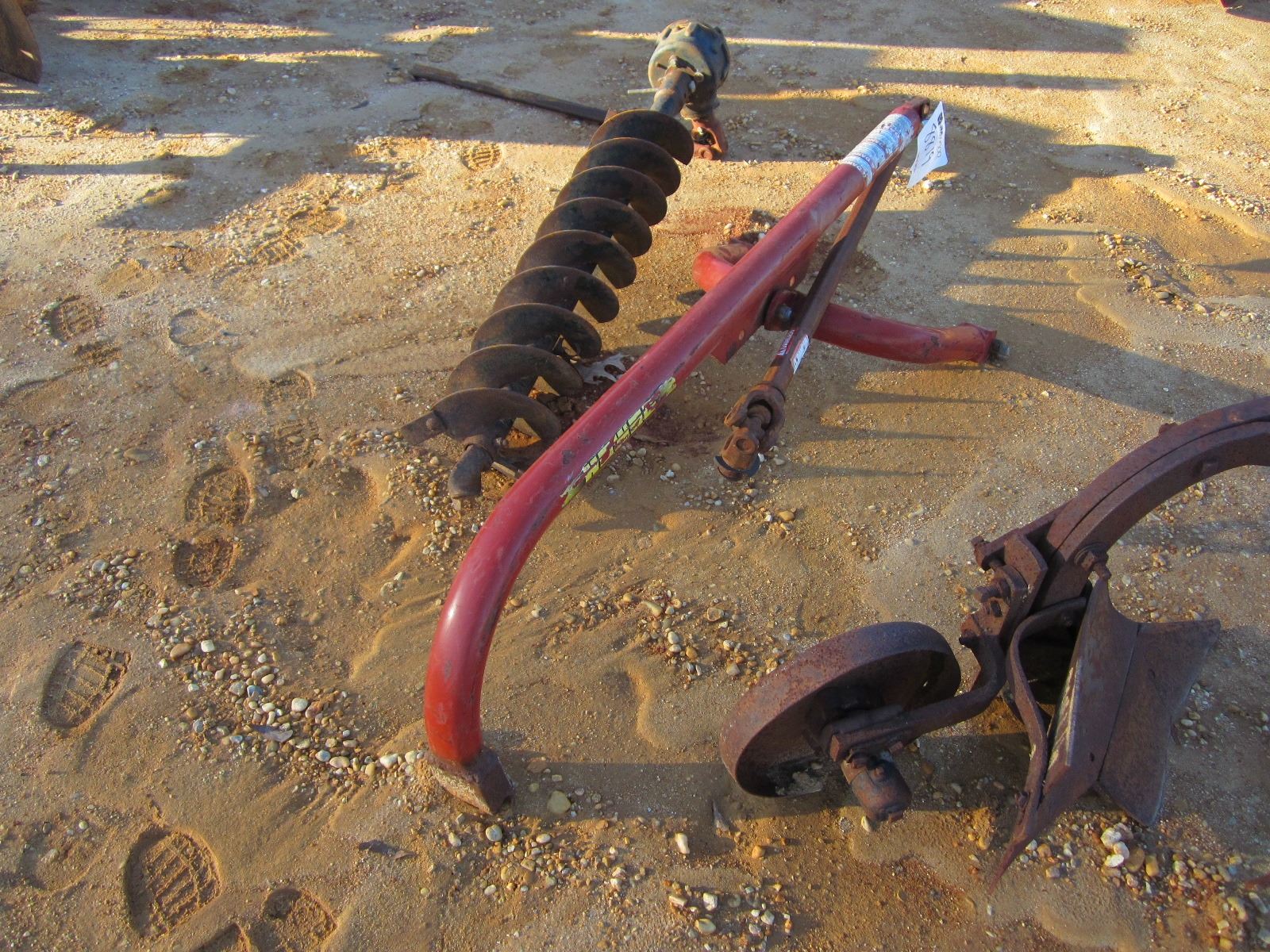 HOWSE 3 PTH AUGER, PTO DRIVE, 8" BIT (C3)