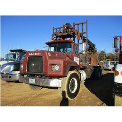 1990 MACK RB6882 BOOM TRUCK, VIN/SN:2M2AM09C4LC001506 - TRI-AXLE, MACK DIESEL, 12 SPD TRANS, KNUCKLE