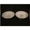 Image 1 : Un ensemble de 6 assiettes creuses à décor de pivoines dans un encadrement de feuillage et de fle...