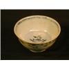 Image 1 : Un bol à décor intérieur fleuri, l'extérieur orné d'un bandeau de fleurs et de feuilles au-dessus...