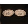 Image 1 : Une paire de plats creuses à décor de pivoines dans un encadrement de feuilles et de fleurs.  A p...