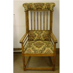 Une bergère à oreillettes en chêne de 19e Siècle, le dossier supporté par des montants tournés, b...