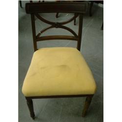 Un ensemble de 12 sièges de salle à manger en acajou de style Regency, de la fin du 19e Siècle, l...