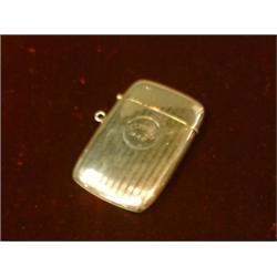 Un étui à allumettes en or jaune 14kt.  A 14kt yellow gold vesta case. $200/300...