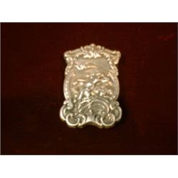 Un étui à allumettes américain Art Nouveau en argent décoré d'une déesse marine surmontée d'une g...