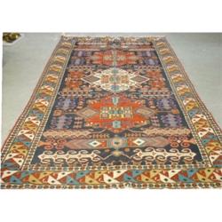 Un tapis Ardebil.  An Ardabil rug.  5'5" x 9'2" - 1.65M x 2.80M. $600/800...