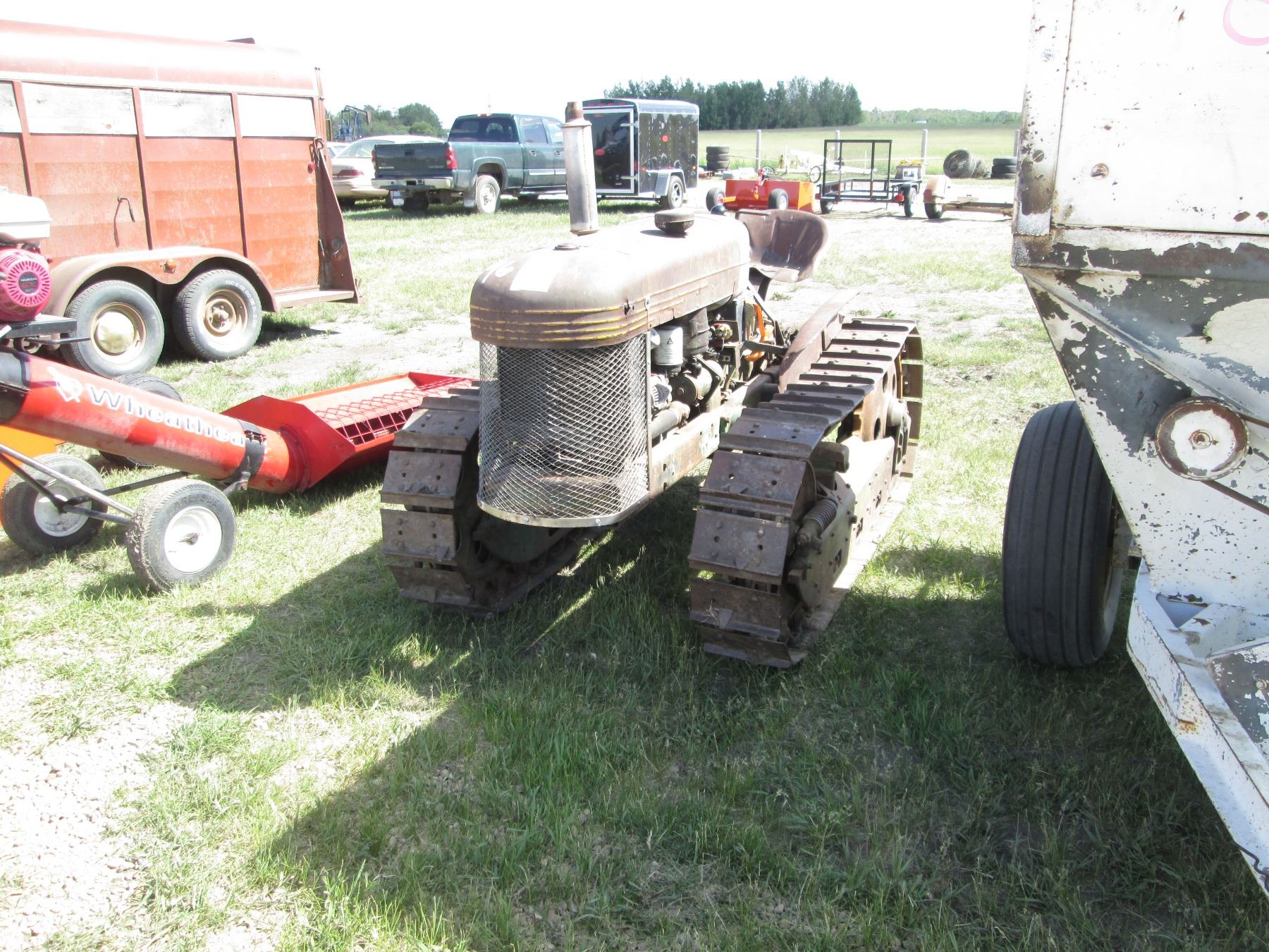 1949 OLIVER HG42 CLEAT TRACK