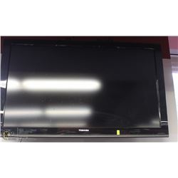 TOSHIBA 40" FLAT SCREEN TV WITH WALL MOUNT