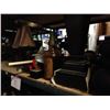 Image 1 : Miscellaneous Décor Pieces and Lamps