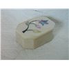 Image 1 : CARVED SOAP STONE TRINKET BOX WITH INLAID LID - MADE IN INDIA