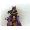 Image 2 : HUSH ACTION FIGURE WITH BATMAN STAND - HUNTRESS - CAPE HAS MARKS ON BACK