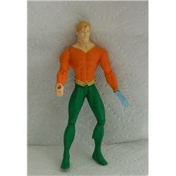 ACTION FIGURE - ORANGE TOP AND GREEN PANTS BLUE HAND