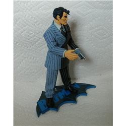 HUSH ACTION FIGURE WITH BATMAN STAND - TWO FACE