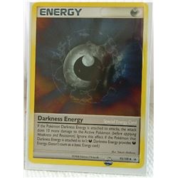 POKEMON COLLECTOR CARD IN PROTECTIVE SLEEVE - ENERGY - DARKNESS - UNCOMMON - 93/100
