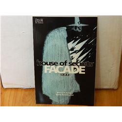 HOUSE OF SECRETS: FACADE #2 APRIL 2001 CONDITION  NEAR MINT - WITH BAG
