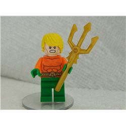 LEGO TINY FIGURE - WITH FORK & STAND