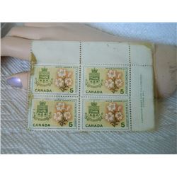 STAMPS - CANADA 5 CENTS - 1964 - WHITE GARDEN LILY - 4 TTL