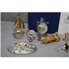 Image 2 : Selection of Swarovski crystal miniatures incluidng birds, globes, typewriter, cats etc. plus a sele