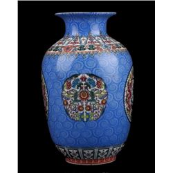 Delicate Chinese Famille Rose Porcelain Handwork Flower Vase