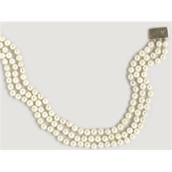Pearl Necklace 