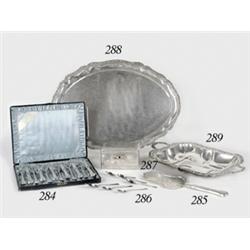 Cutlery, 12 Pieces in Case 