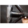 Image 2 : WARCRAFT BLACK ROCK SCREEN USED STUNT CGI BATTLE HAMMER 3