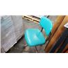Image 1 : TEAL ROLLING CHAIR