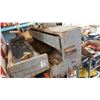 Image 2 : WOOD TOOL BOX