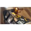 Image 2 : 4-50,000 CP TRUCK FOG LIGHTS, 2 GRETE LIGHTS, AUTO CLUB, AND AMBER LIGHT