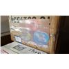 Image 2 : 3 BOXES OF POWERPUFF GIRLS KEY CHAINS AND COIN PURSES