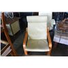 Image 3 : LEATHER BENTWOOD CHAIR AND 5 FOOTSTOOL
