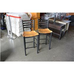 PAIR OF BLACK BARSTOOLS