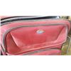 Image 3 : RED LUGGAGE