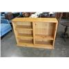 Image 1 : PINE BOOKSHELF