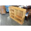 Image 2 : PINE BOOKSHELF