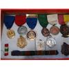 Image 2 : CIGAR BOX OF BADGES AND TIN BUTTONS