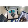 Image 2 : STERLING PIN AND RINGS AND TURQUOISE EARRINGS AND RING