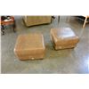 Image 2 : 2 OTTOMANS