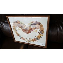 FRAMED HEART PICTURE MADE OF REAL DRIED FLOWERS