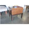 Image 2 : STORAGE TRUNK ON STAND