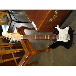 YAMAHA EG112 ELECTRIC GUITAR W/ STANDD