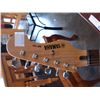 Image 3 : YAMAHA EG112 ELECTRIC GUITAR W/ STANDD