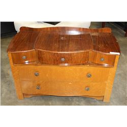 VINTAGE 5 DRAWER DRESSER