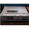 Image 1 : JVC 4 HEAD 8 HOUR VIDEO CASETTE RECORDER MODEL HR-7200U